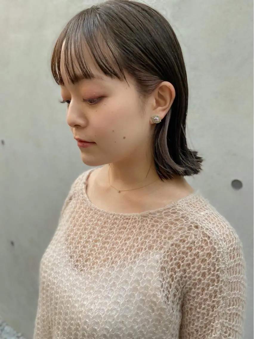 ミディアム カラー 切りっぱなしボブ ワンレンボブ ミディアムパーマ イヤリングカラー インナーカラー ヘアカラー トリートメント 蔵前 デザインカット KOBAYASHIのその他イメージ