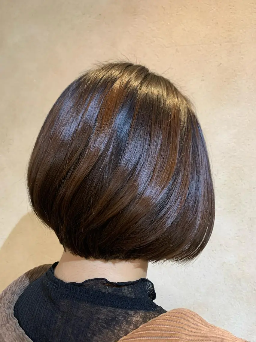 ショート カラー 平 ちひろのヘアスタイル