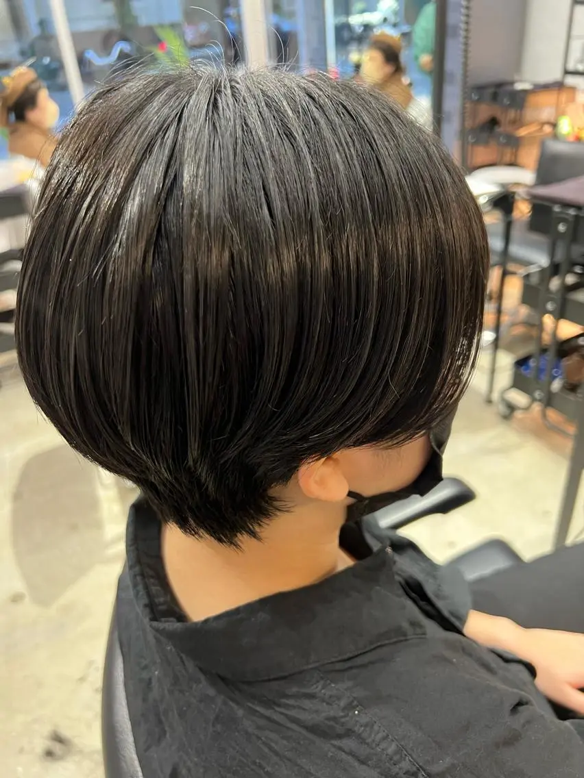 ショート オタク特化美容師💟 チバコナツのヘアスタイル