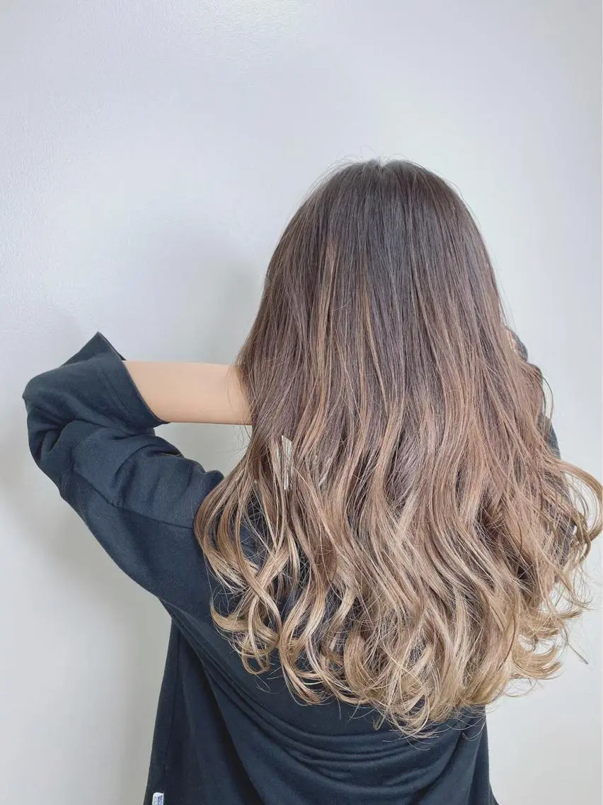 カラー 伊藤 舜斗のヘアスタイル