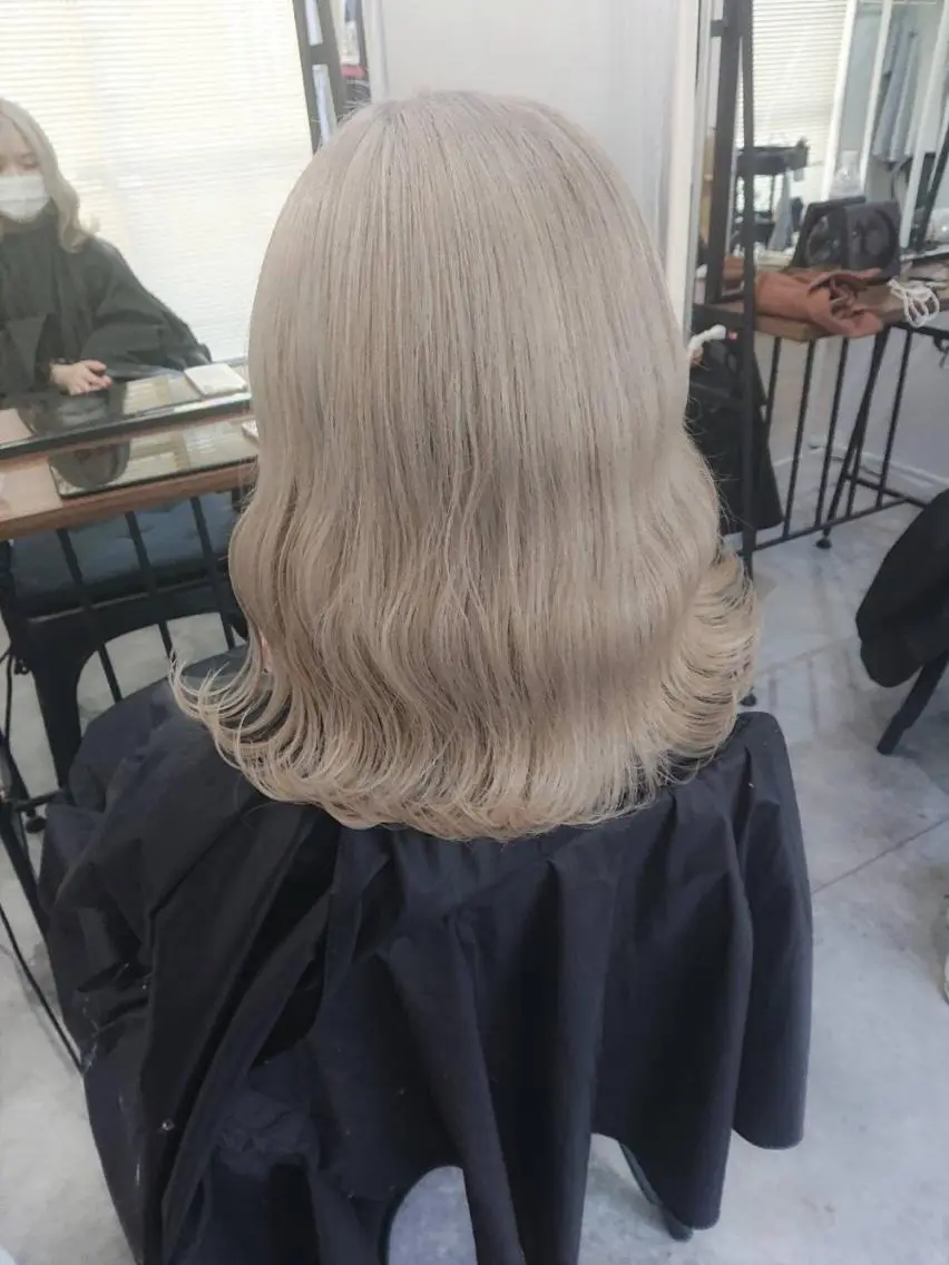 ミディアム カラー ヘアアレンジ キッズ アディクシーカラー バレイヤージュ ミストバング ベージュカラー 黒髪 カラー特化サロン梅田 Eir茶屋町/山下のヘアスタイル