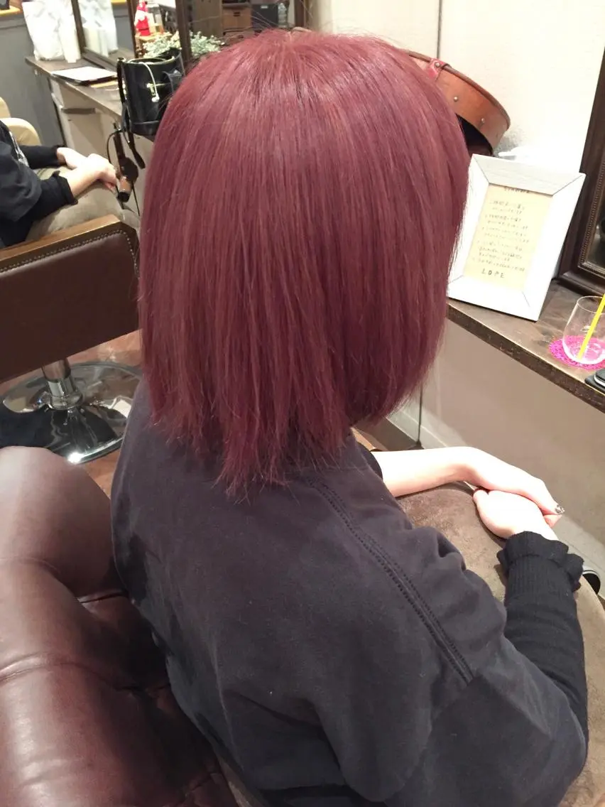 ショート カラー カシス ヘアカラー いしだ みさきのヘアスタイル