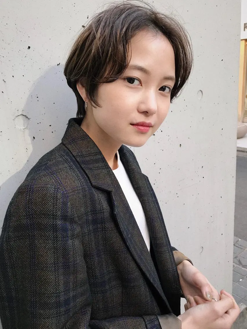 ショート カラー パーマ ヘアアレンジ ハンサムショート ショートヘア 小顔カット カット ヘアセット 松田 亮葉のヘアスタイル