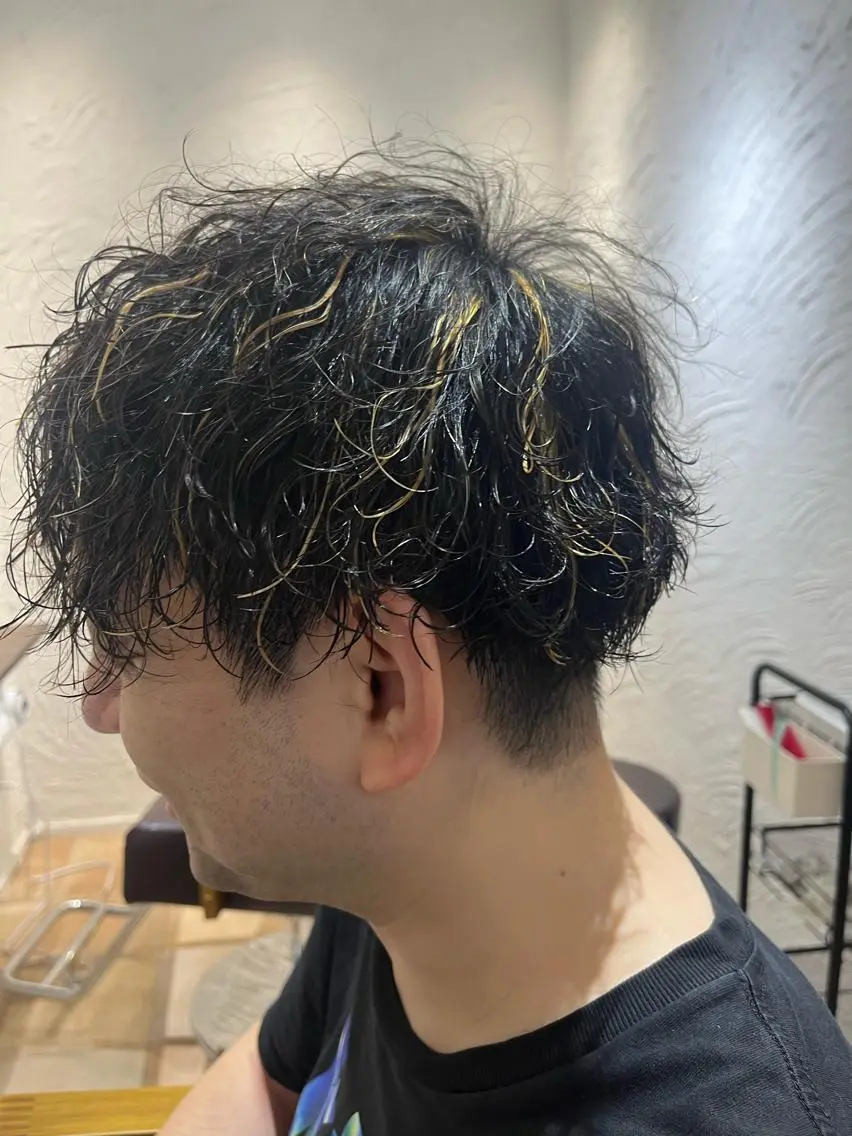 メンズ メンズパーマ メンズスパイラルパーマ 🌈透明感カラー🌈 🌟吉田祐介🌟のヘアスタイル
