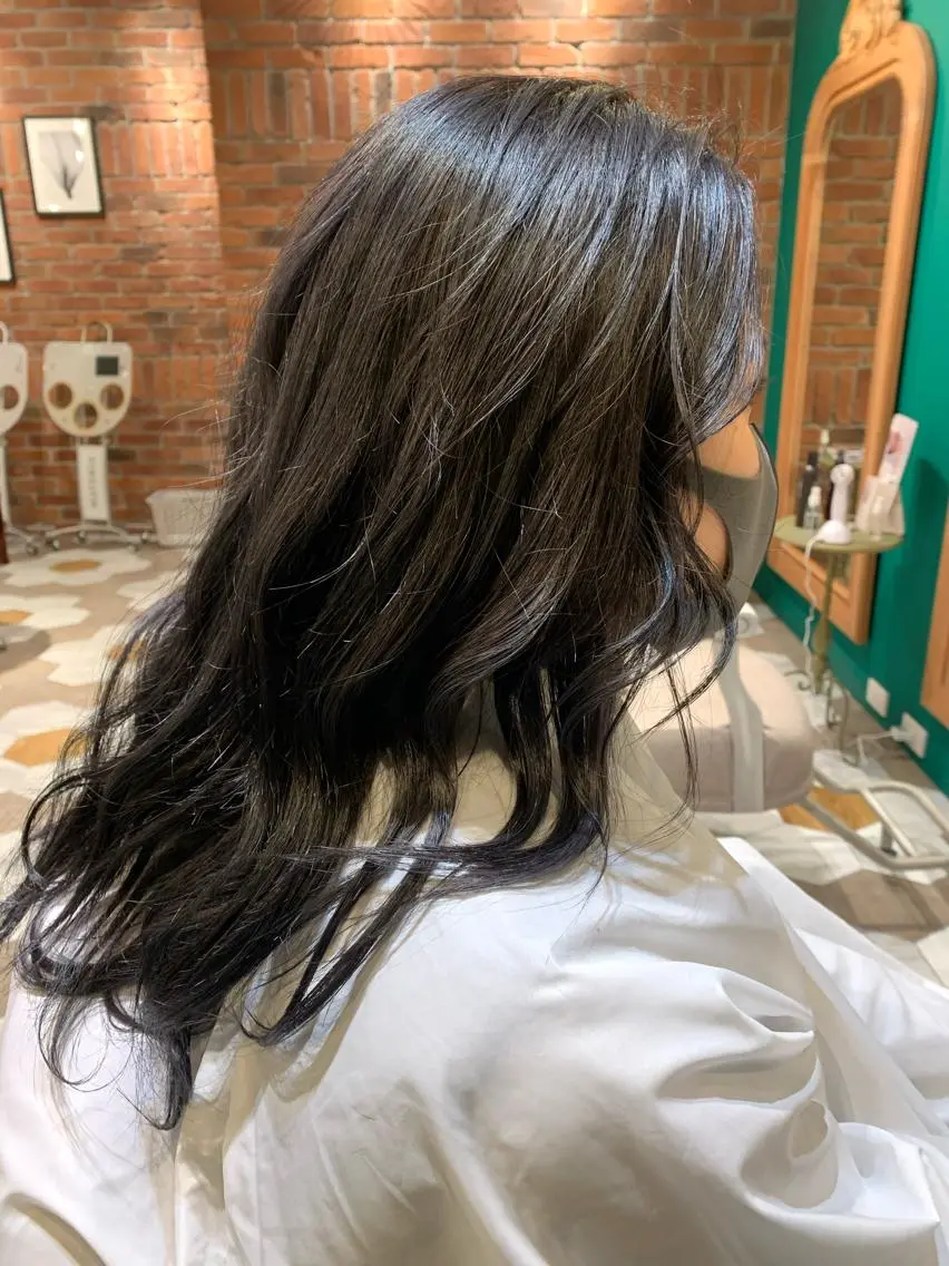 ロング カラー 草野ゆずき⌇縮毛矯正 ⌇Wカラー⌇レイヤーのヘアスタイル