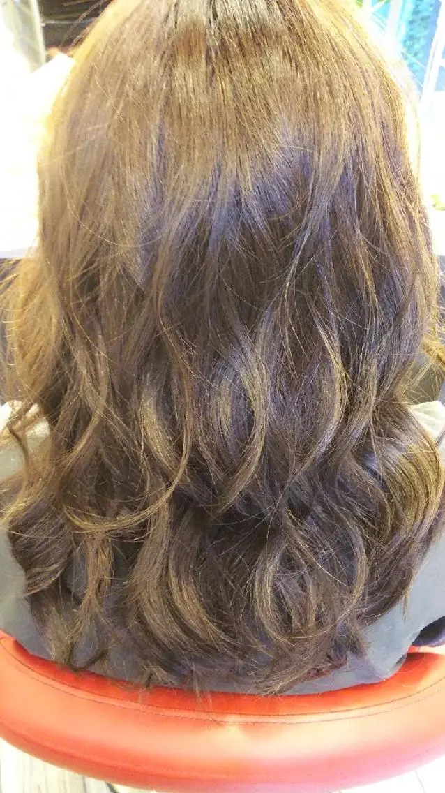 カラー ミディアム 透明感カラー カット ヘアカラー トリートメント ✂デザインカット🐟 高評価✂戸崎俊成✂のヘアスタイル
