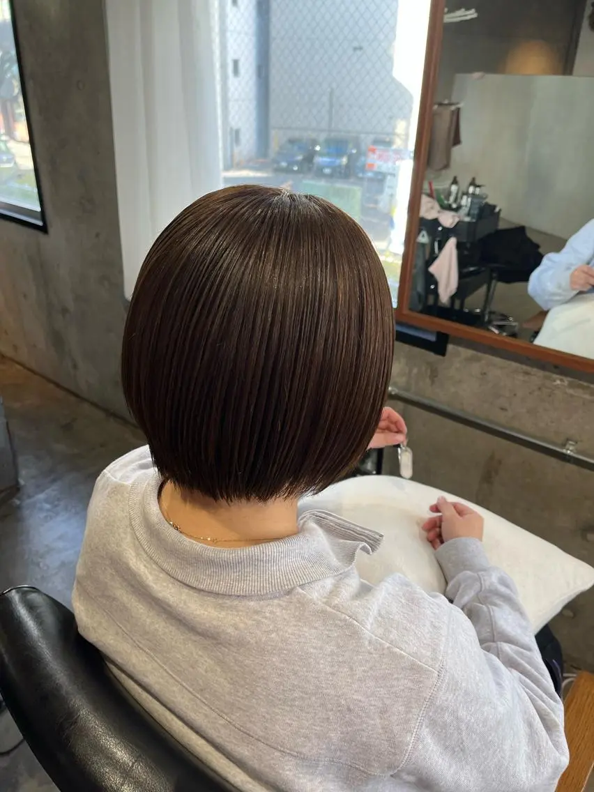 ショート カラー アッシュ ベージュカラー china/ボブ /レイヤーカットのヘアスタイル