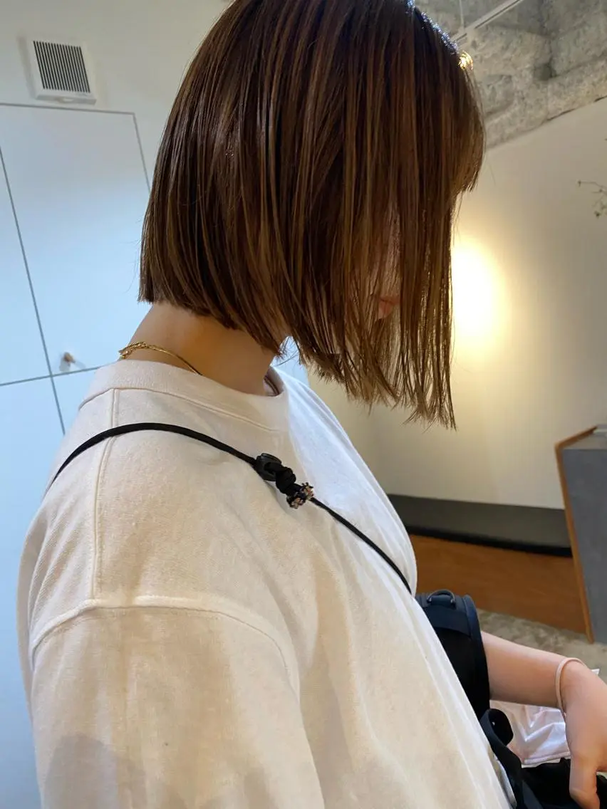 ショート カラー ボブ 砂原 ひよりのヘアスタイル
