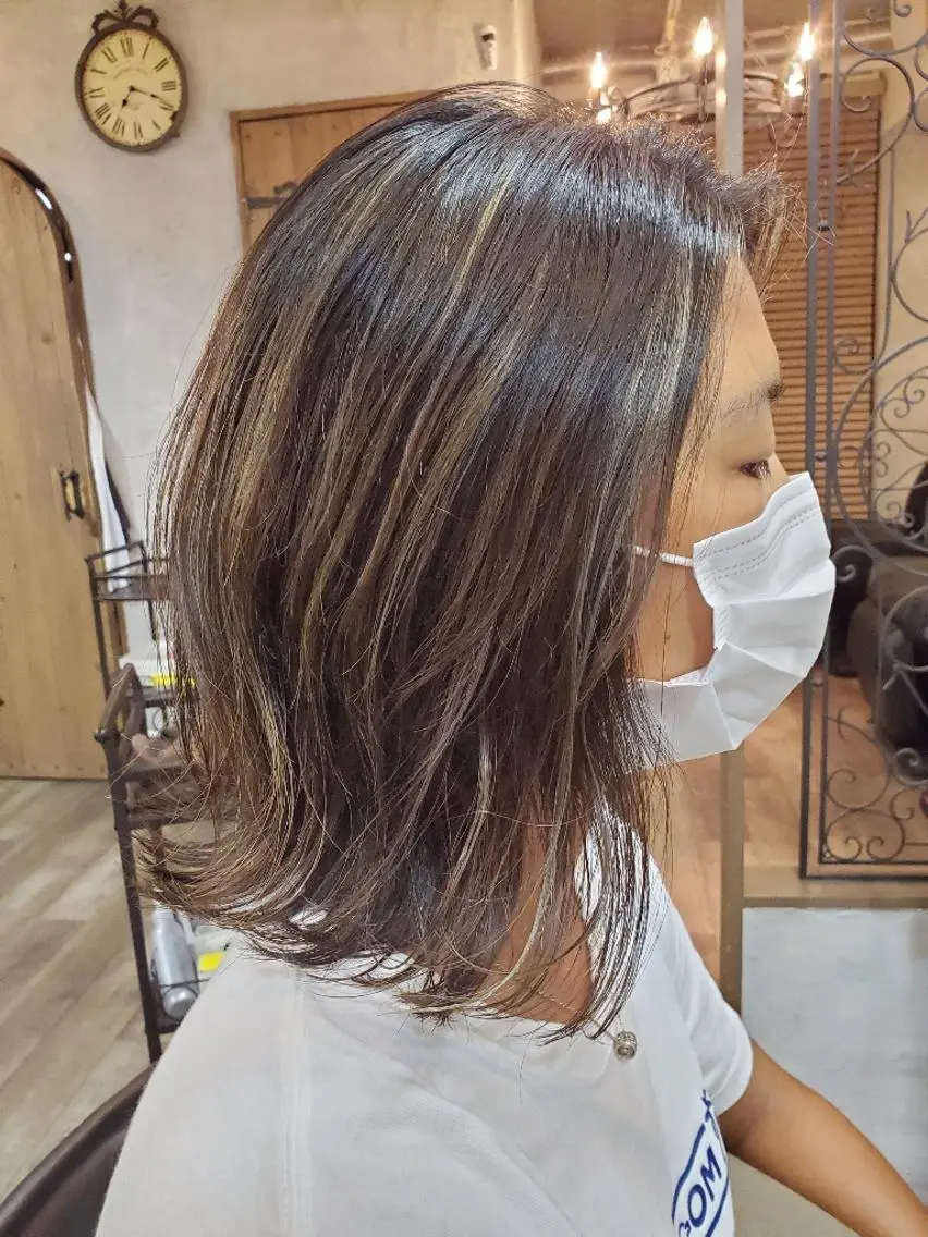 カラー ハイライトカラー カット ヘアカラー 梅澤 勧太のヘアスタイル