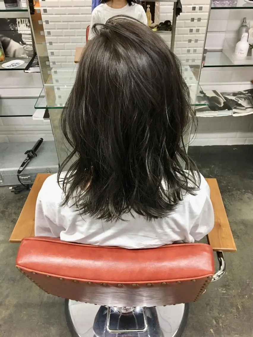 ミディアム 丸茂 聖名のヘアスタイル