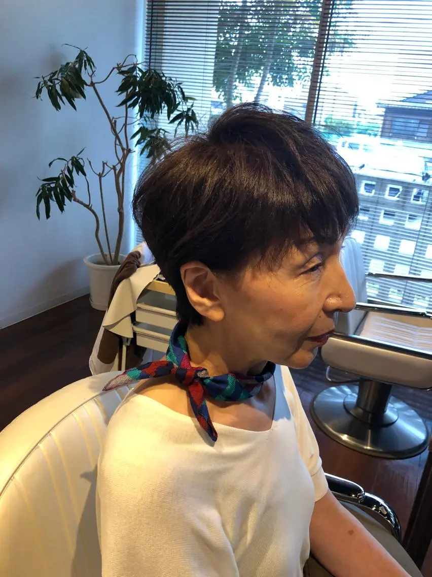 ショート カット そそ　喜 多のヘアスタイル