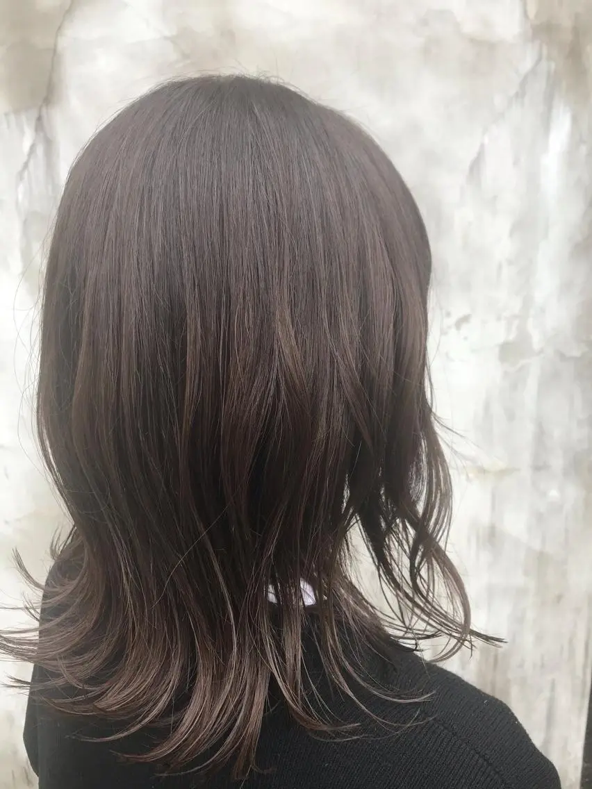 ミディアム カラー 山口 紗弥のヘアスタイル