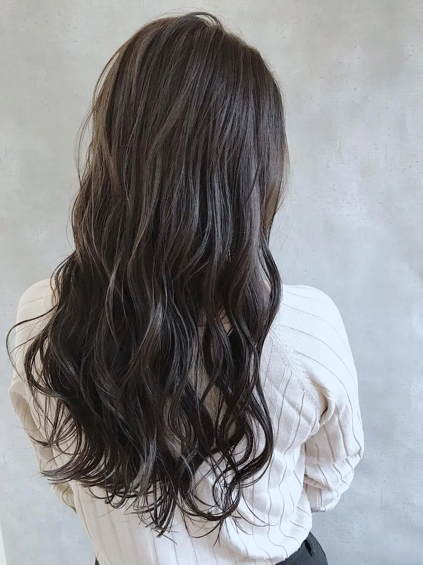 セミロング カラー MOU namba ムウナンバのヘアスタイル