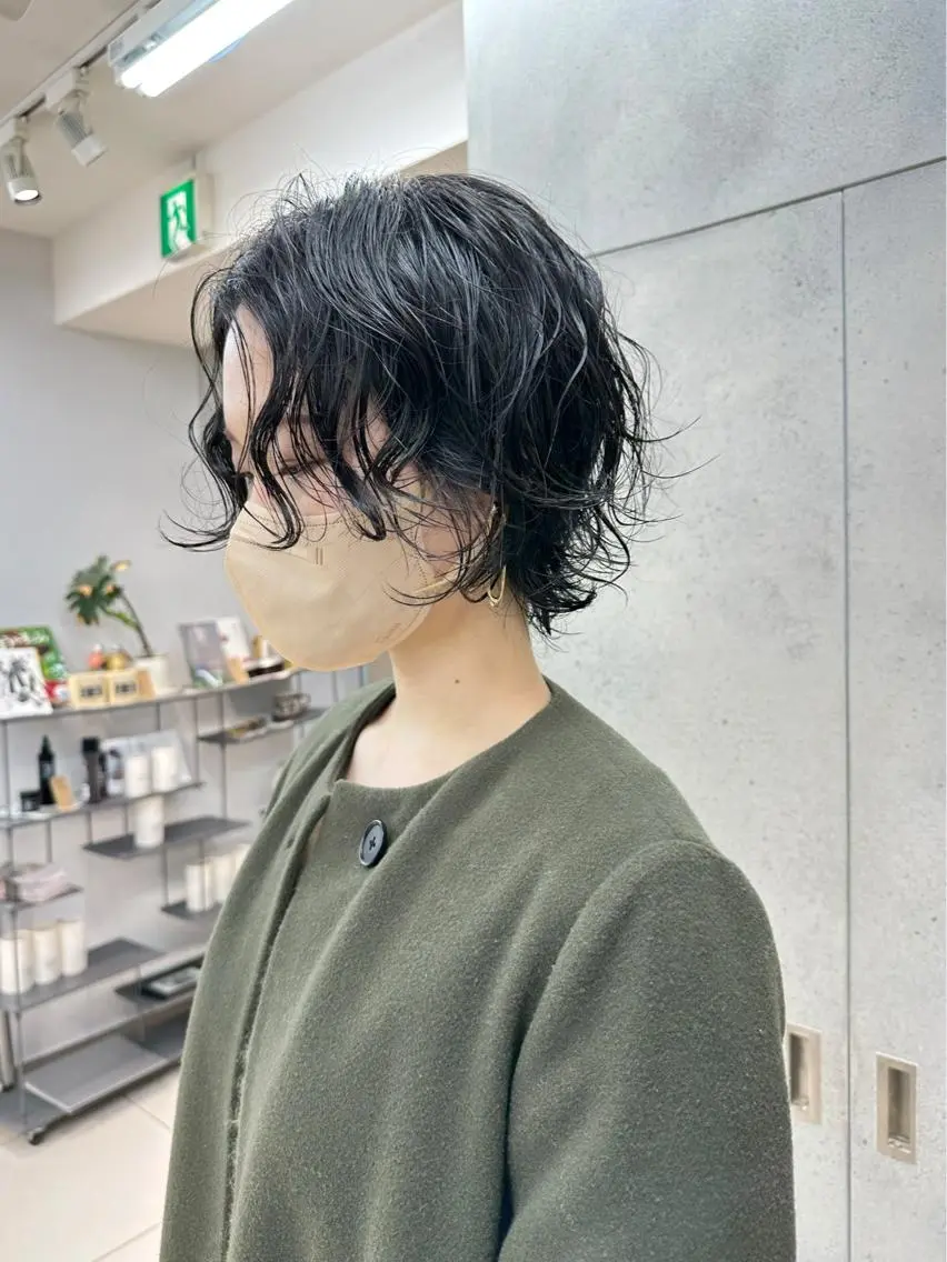ショート カラー パーマ パーマウルフショート 濱田匠のヘアスタイル