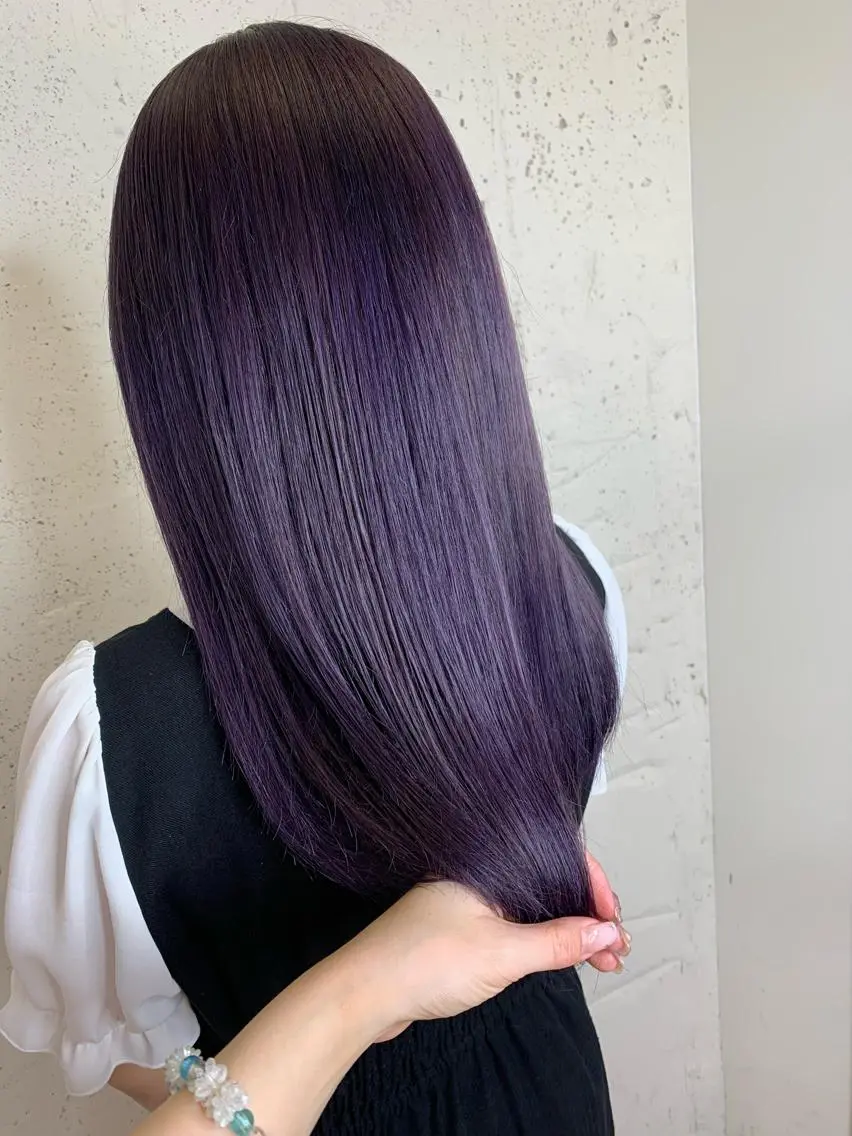 セミロング カラー 透明感ハイトーン🦄 キラ🌈のヘアスタイル