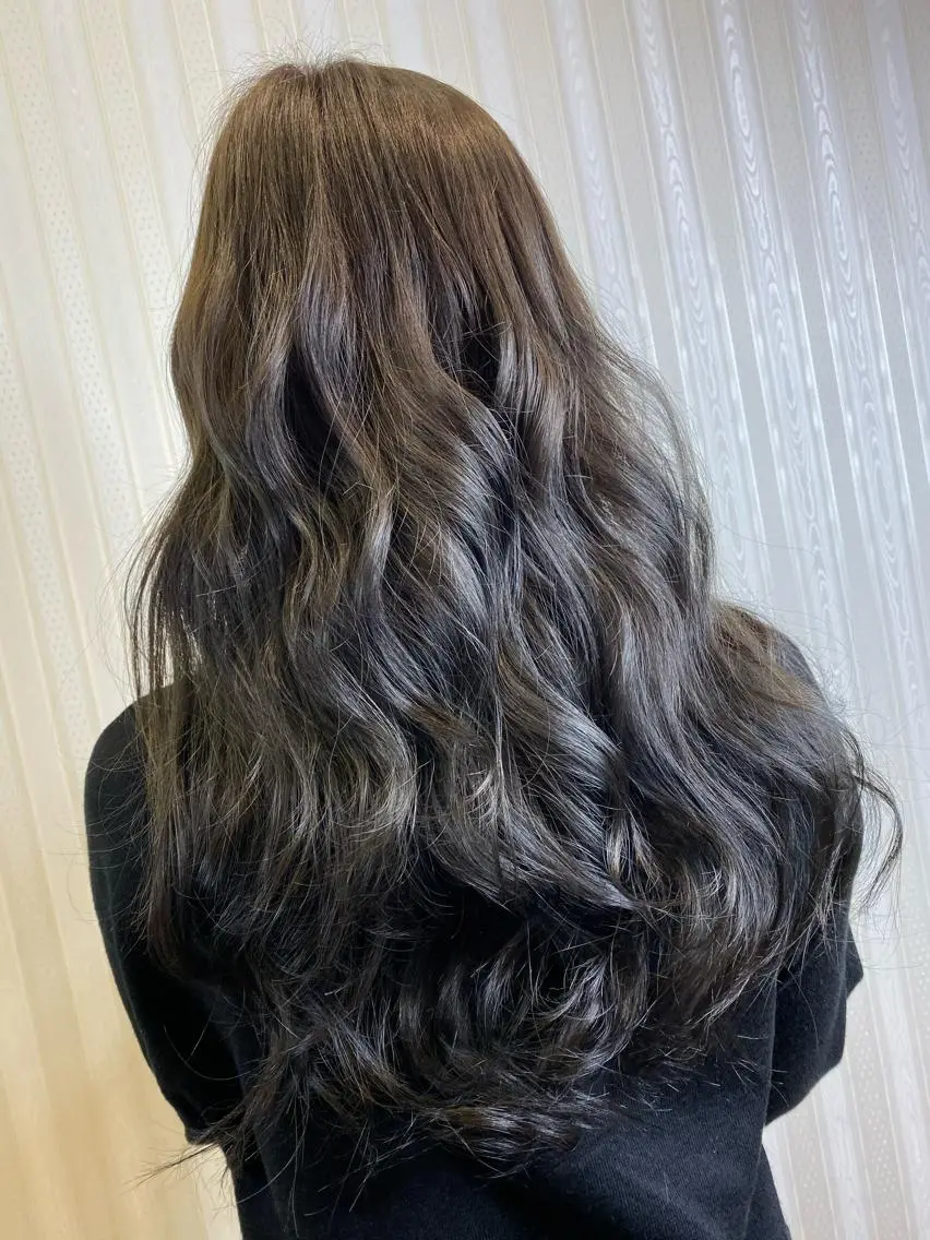 ロング カラー 【育休中】EARTH 荒井店HARUNAのヘアスタイル