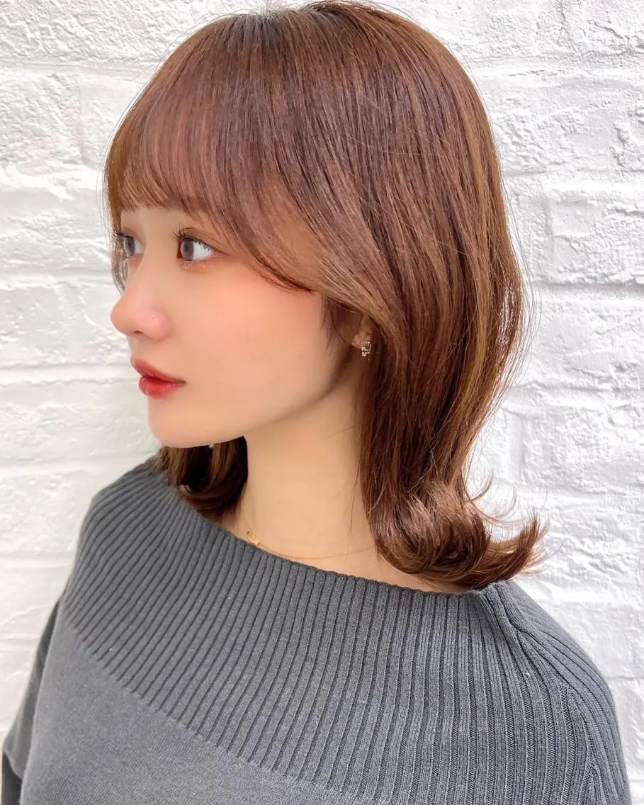 ミディアム カラー ヘアアレンジ イヤリングカラー インナーカラー くびれヘア 顔周りカット 韓国風ヘア 骨格別小顔カット/ 顔周りカット/金井のヘアスタイル