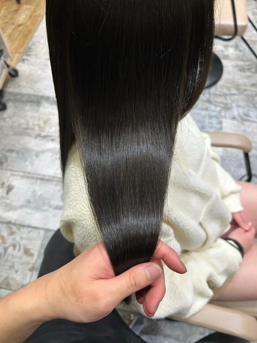 ロング カラー パーマ バレイヤージュ ブリーチ ケアブリーチ ダブルカラー ハイライトカラー カット ヘアカラー 縮毛矯正 トリートメント 銀座✨レイヤーカット 顔まわり/坂本亜裟海のヘアスタイル