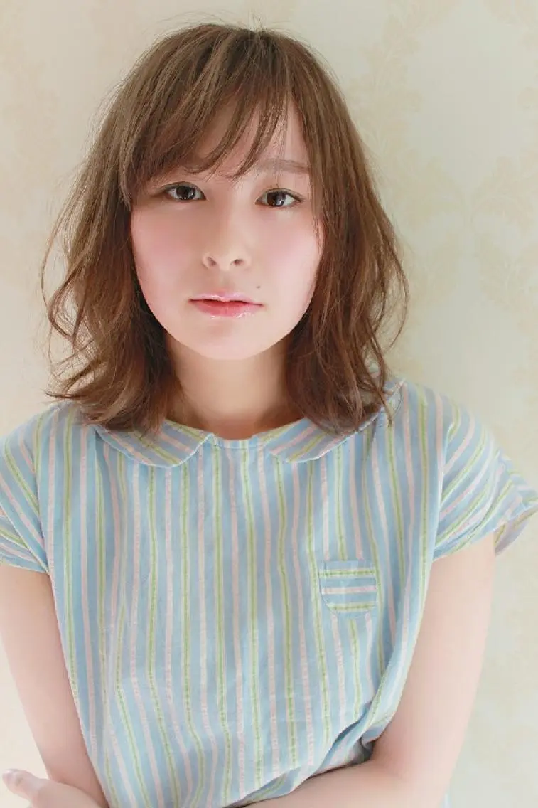 ミディアム パーマ カラー 伊藤 功士のヘアスタイル