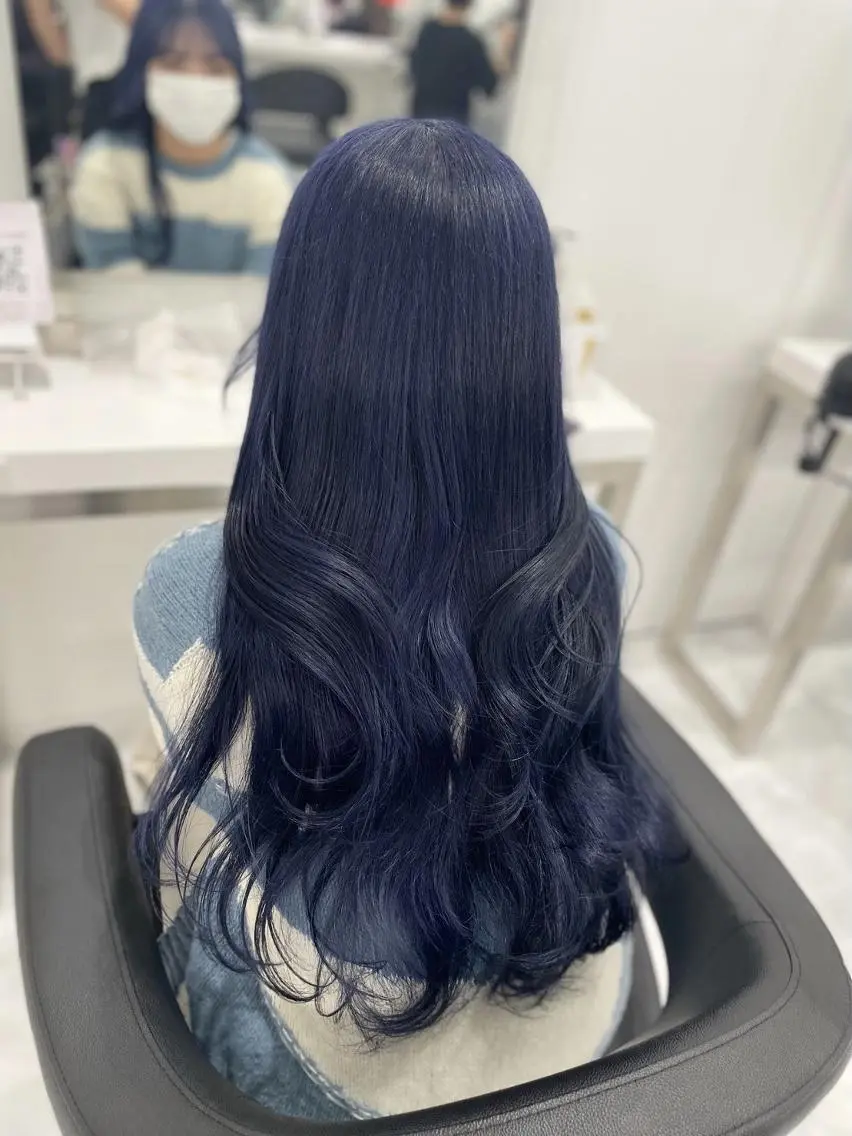 カラー ロング ヘアカラー 💙ハイトーン韓国風 色白ヘア💙manaのヘアスタイル
