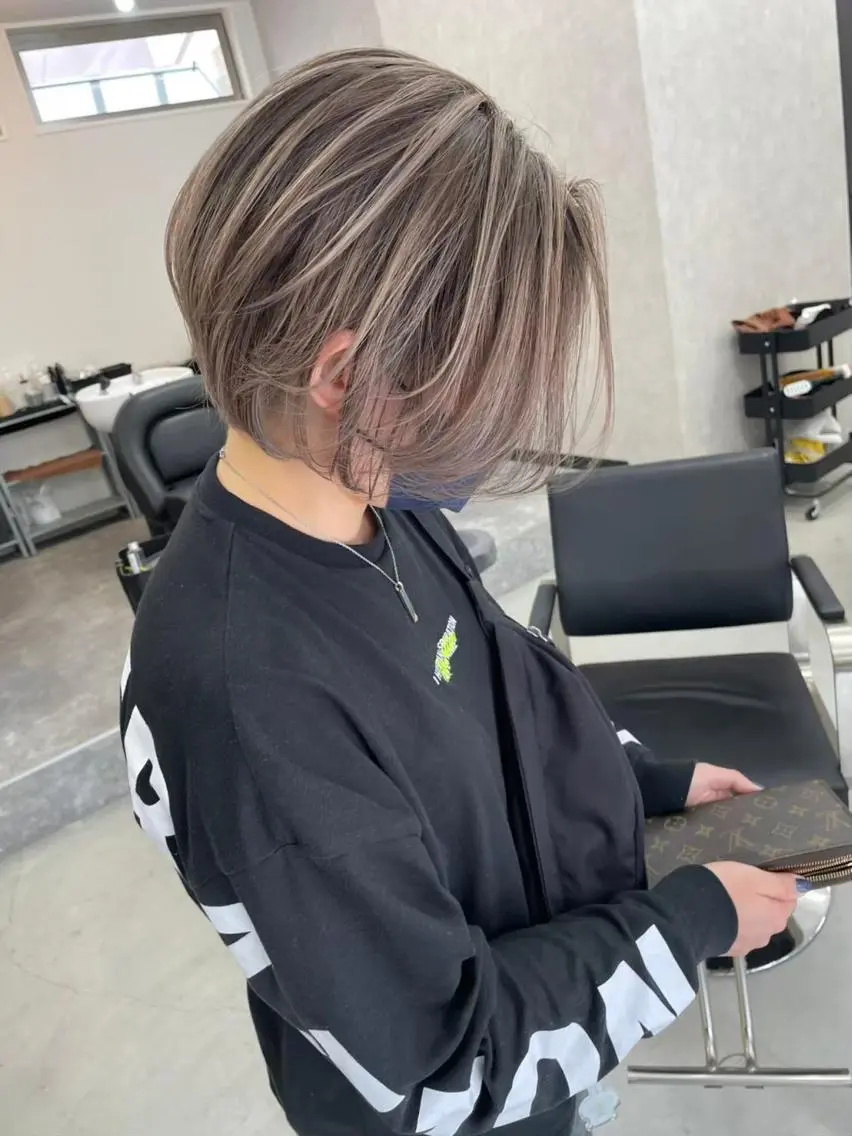 セミロング カラー ヘアアレンジ パーマ ネイル マツエク・マツパ アイブロウ ショートボブ セミロングパーマ バレイヤージュ ブリーチ ケアブリーチ カラー特化サロン大阪 ルービック江坂/新城のヘアスタイル