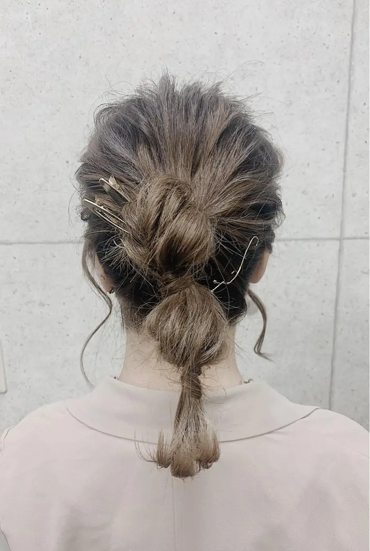 ミディアム ヘアアレンジ ポニーテール 結婚式・ブライダル 京都最安価エクステ muuka🦋のヘアスタイル