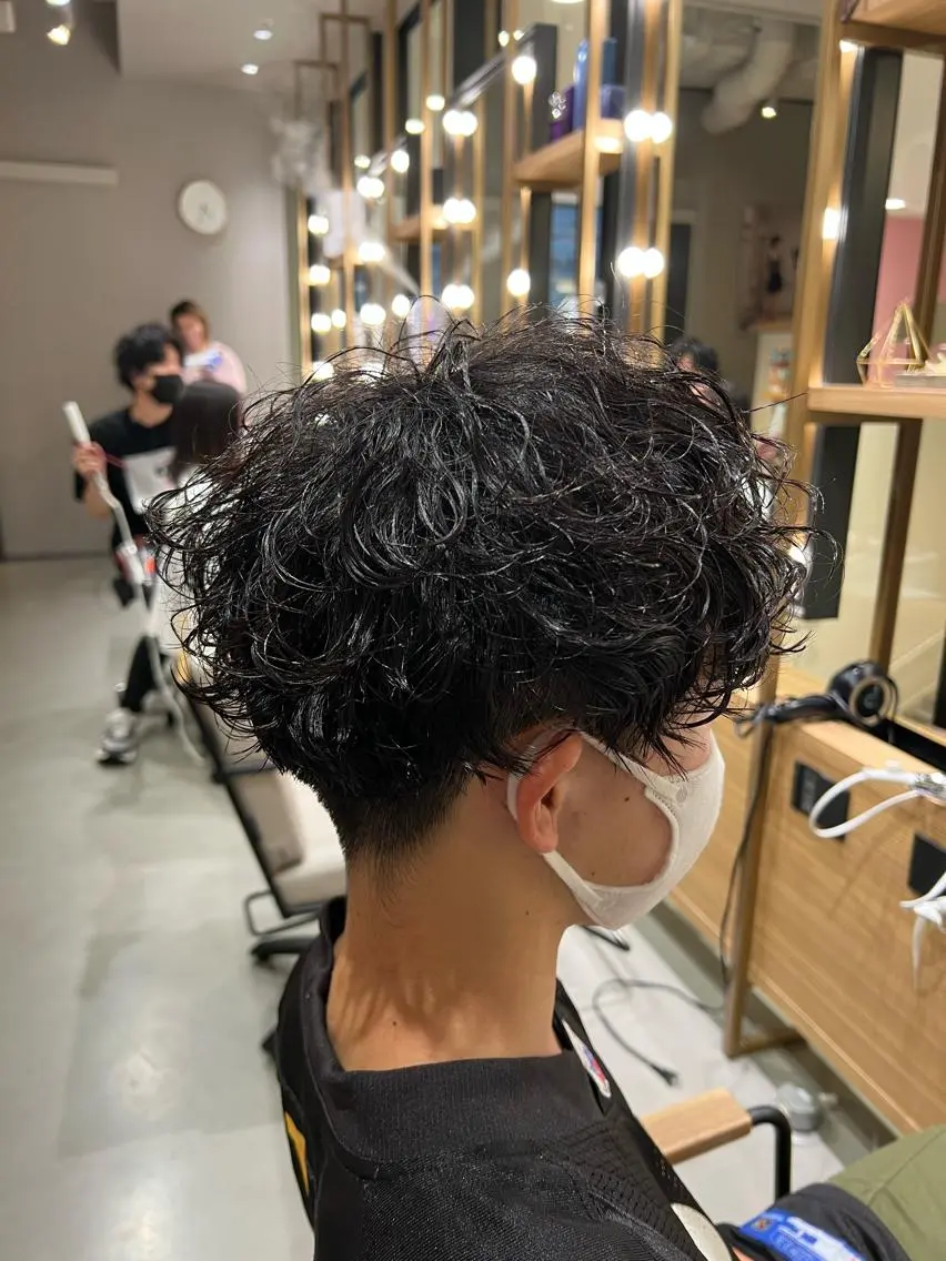ショート パーマ メンズ カット パーマ 梅田茶屋町メンズ 専門美容師 山元一平のヘアスタイル