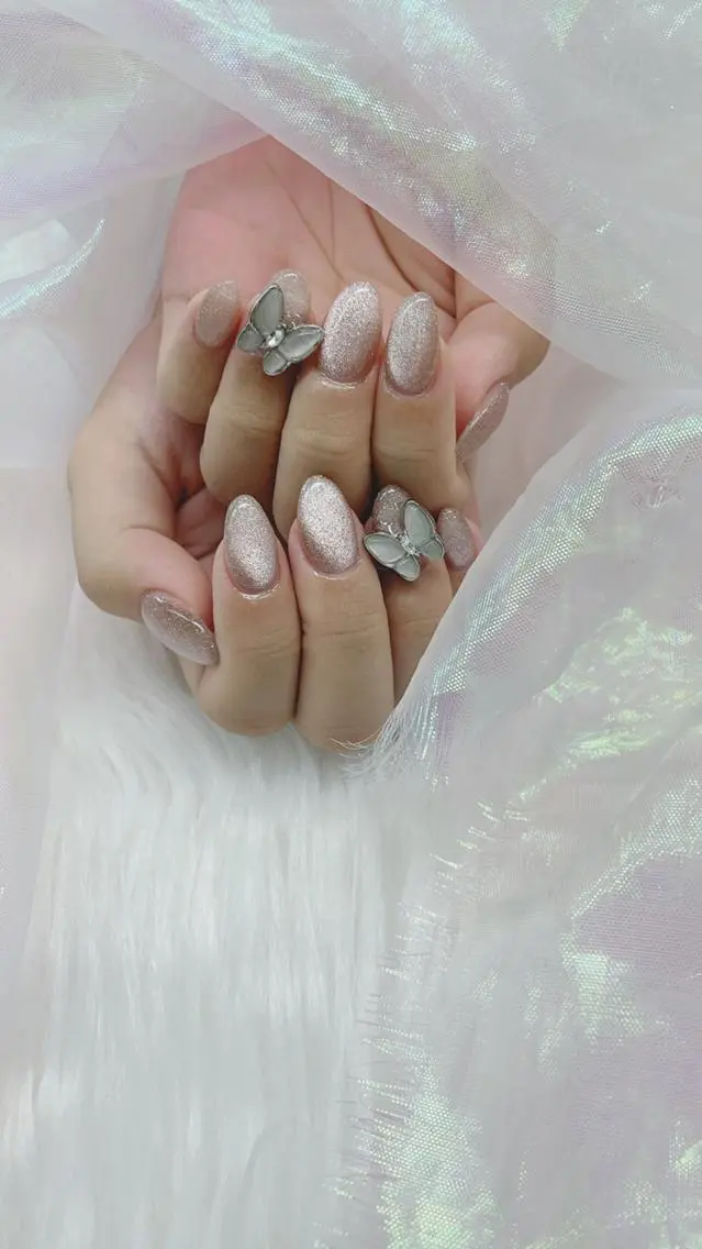 ネイル ハンドネイル 🦋ネイルサロン ブラン🌈ゆりのネイルデザイン