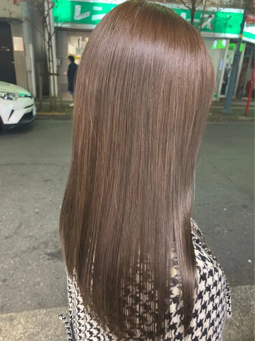 ロング カラー 個性派ネイル 🌼 ハルカ ♡の眉毛・アイブロウイメージ