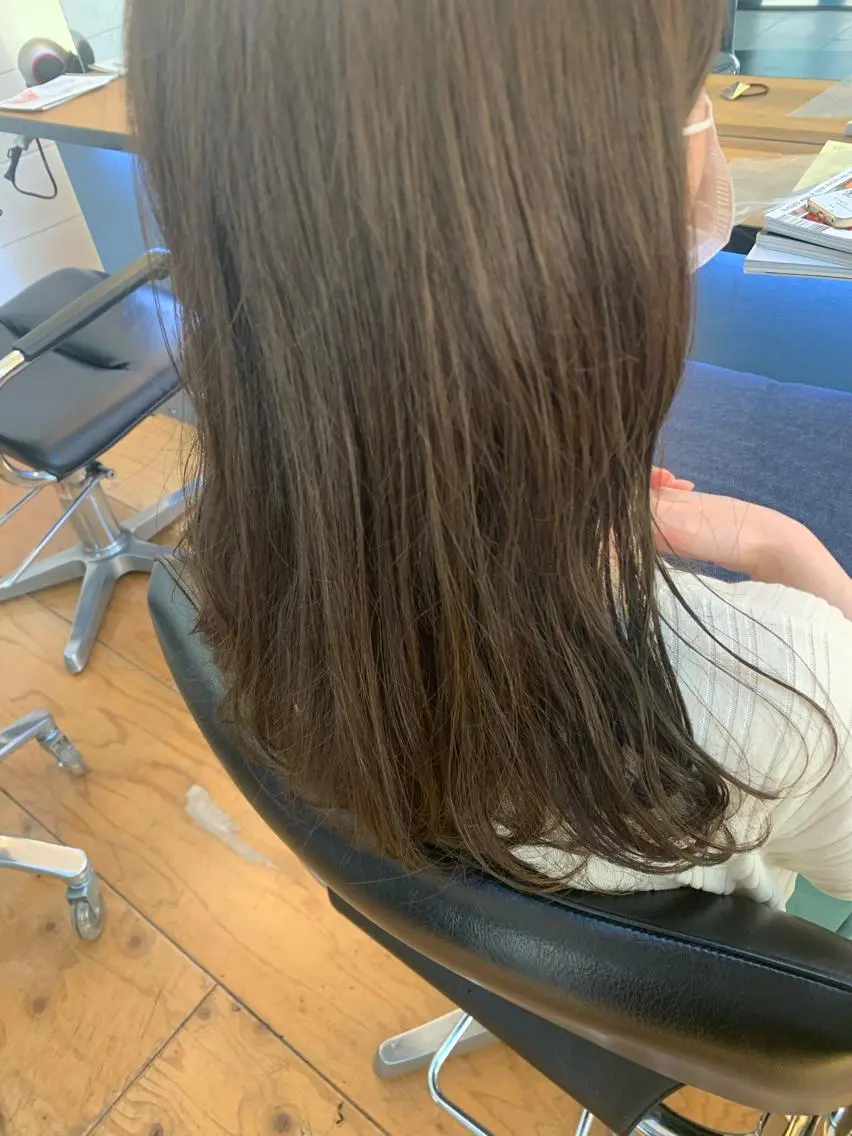 セミロング カラー パーマ セミロングパーマ アッシュ ミント カット ヘアカラー パーマ Lagom なかだのヘアスタイル