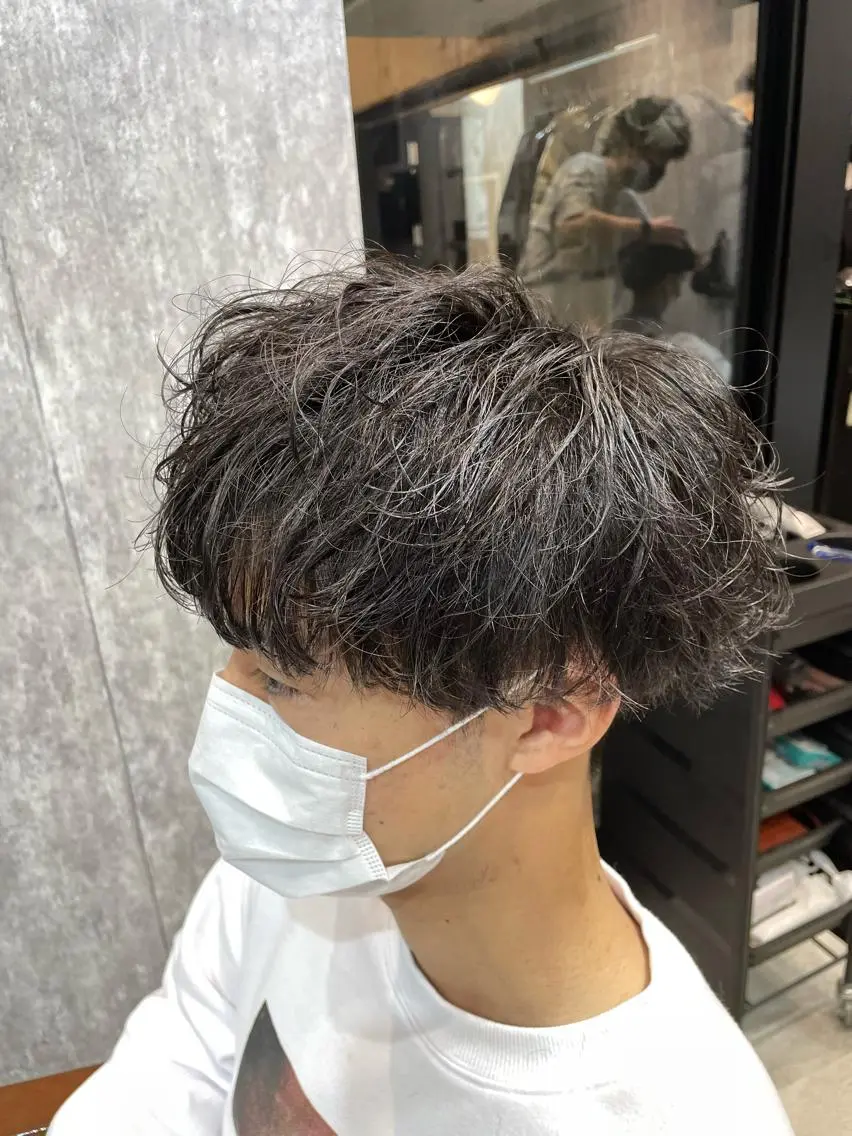 ショート カラー パーマ メンズ メンズパーマ スパイラルパーマ 🔥メンズ超特化🔥 青木海斗のヘアスタイル