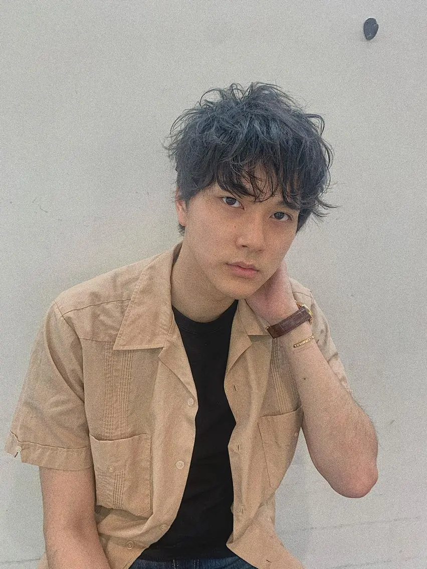 ショート パーマ メンズ 三矢 ちなつのヘアスタイル