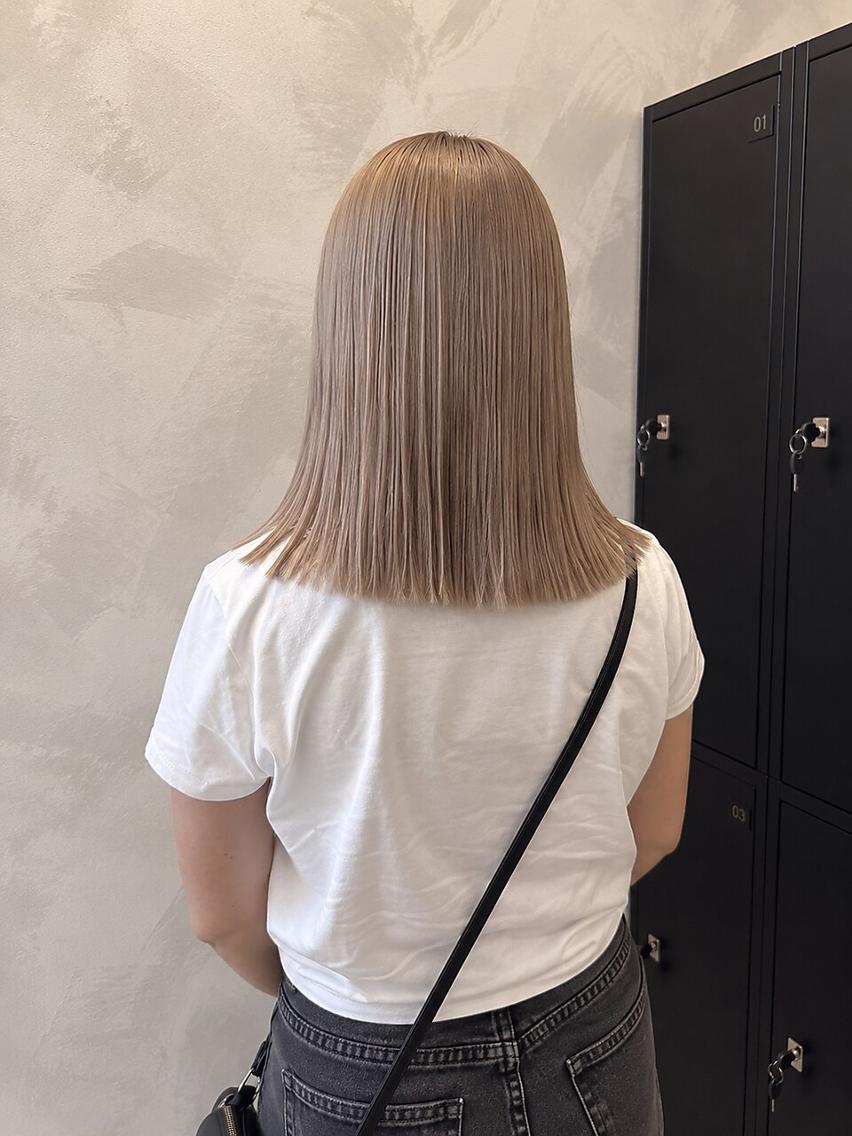 ミディアム カラー ベージュカラー ブリーチ ミルクティーベージュ 髪質改善 トップスタイリスト ✨KIRIKA中野✨のヘアスタイル