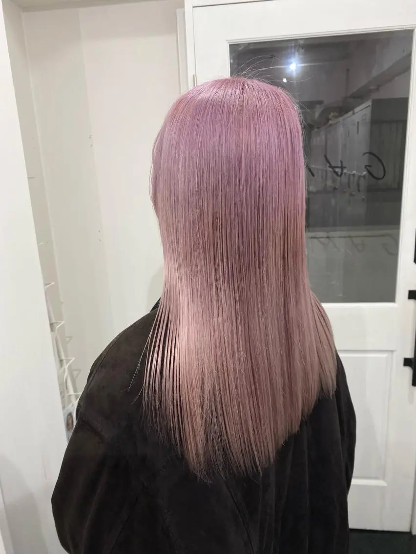 セミロング カラー ブリーチ ラベンダーカラー ピンクカラー ピンクラベンダー 楓🦋韓国系レイヤー / 透明感カラー🤍のヘアスタイル
