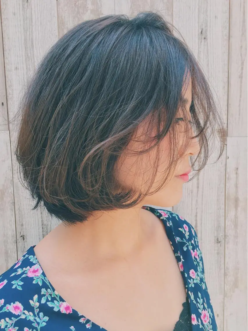 ショート ボブ 白髪に寄り添う美容師 オギノミワコですのヘアスタイル