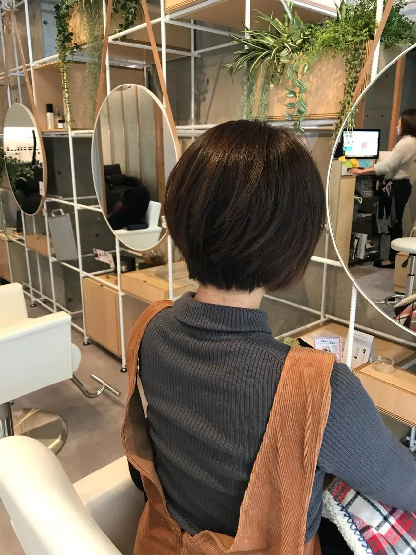 ショート カラー バレイヤージュ レイヤーカット Grantus (グランタス )のヘアスタイル