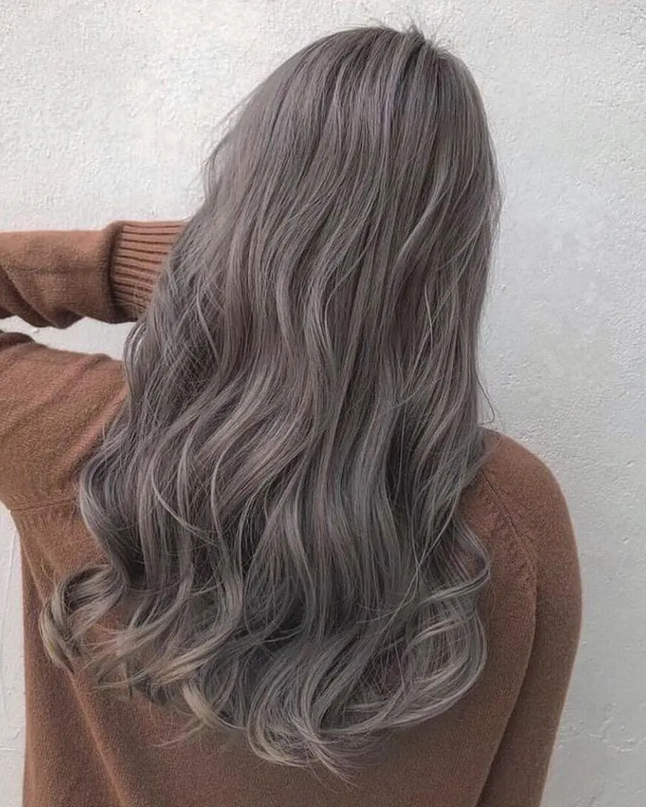 ロング ヘアカラー 髪質改善🫧 タイキのヘアスタイル