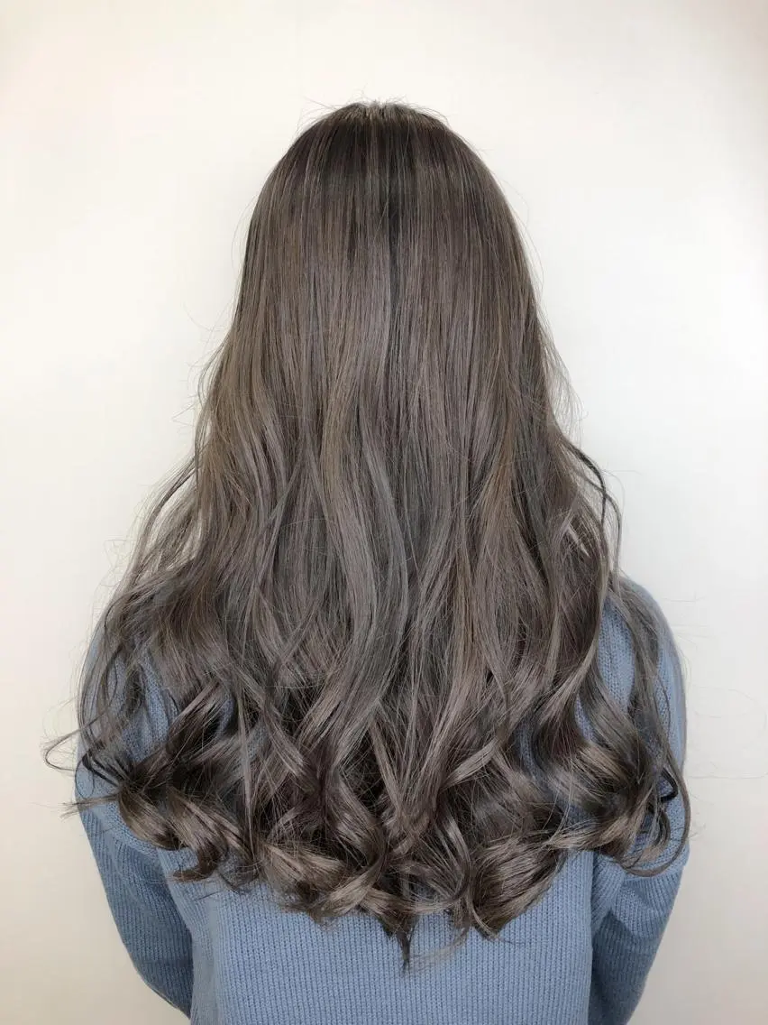 セミロング カラー ハイライトカラー ハイライト 【透明感、艶髪】西村 有司のヘアスタイル