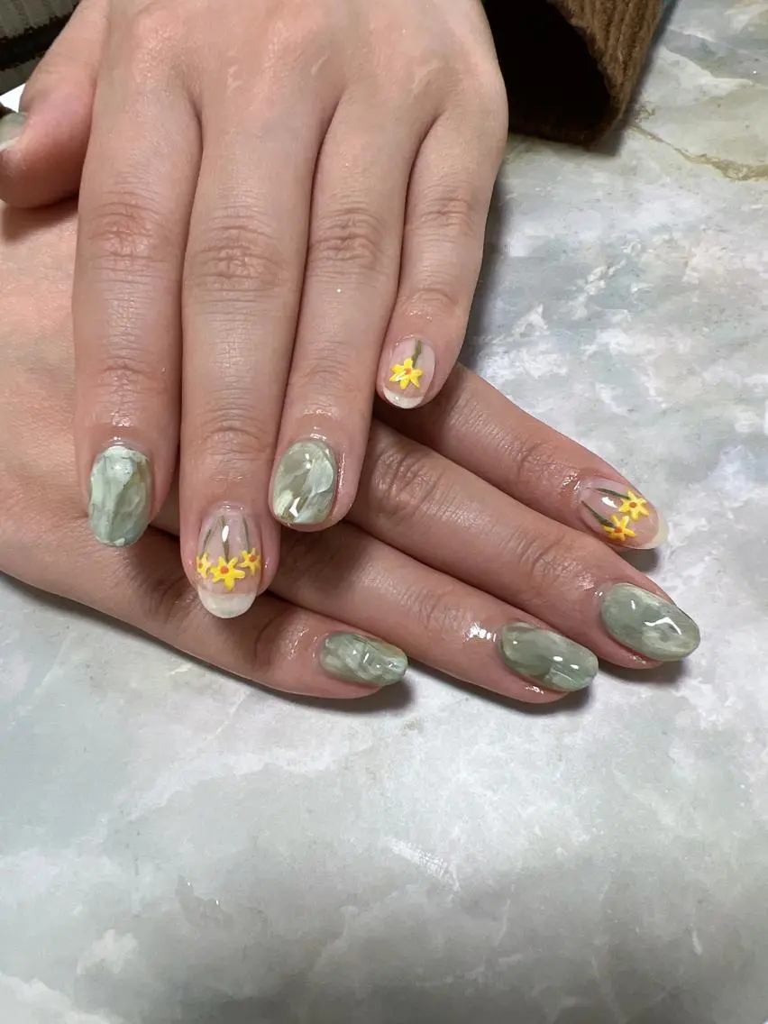 ネイル フラワーネイル ニュアンスネイル coco nailのネイルデザイン