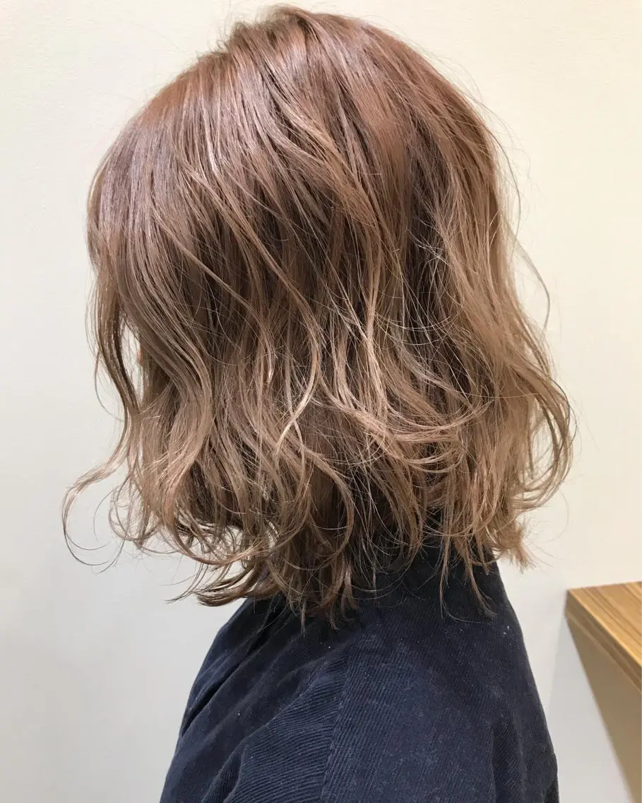 ミディアム カラー 🍋透け感カラー🍃 オリーブ🍐Kahoのヘアスタイル
