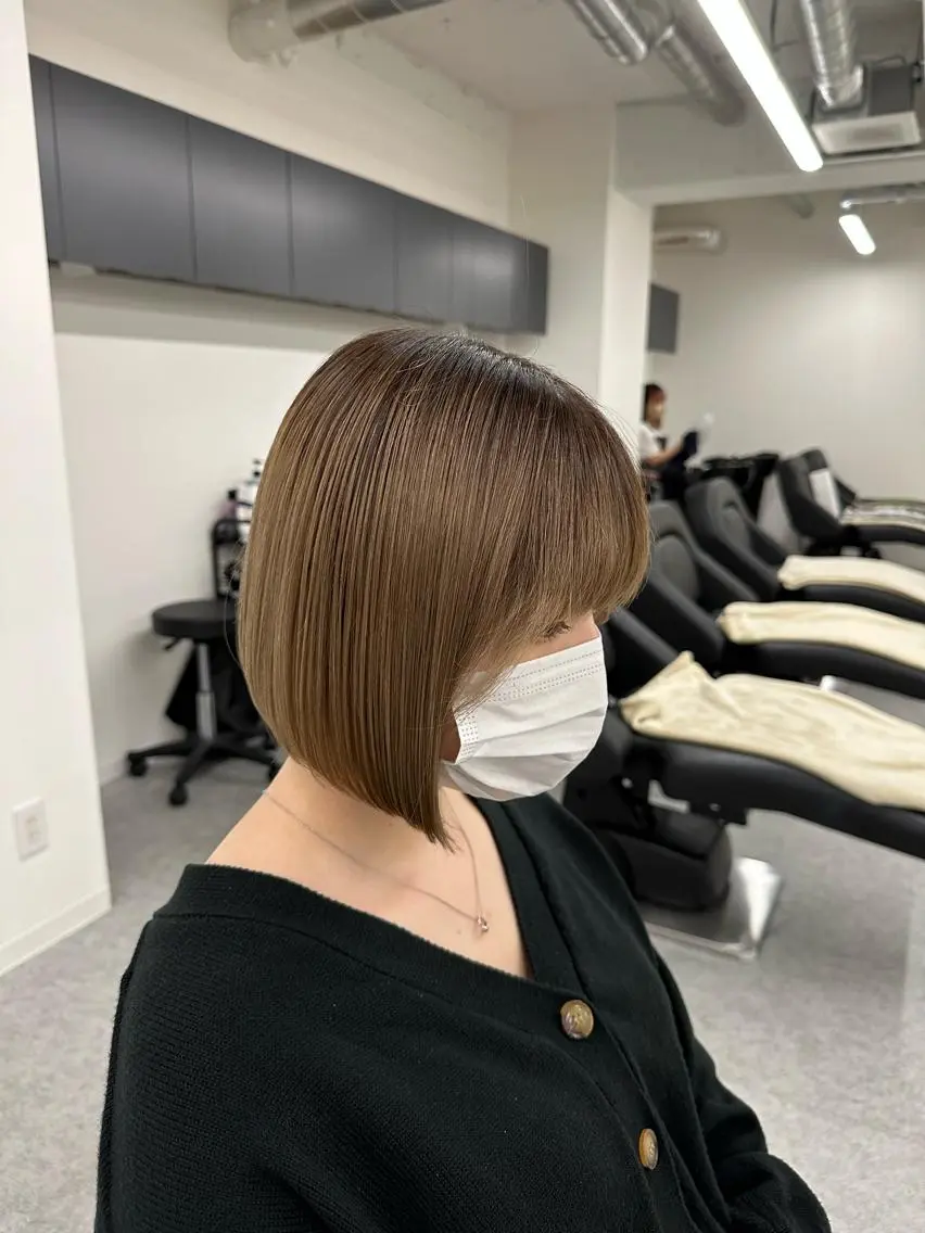 ショート rio🧚🏻♀️ 暖色/グレージュのヘアスタイル