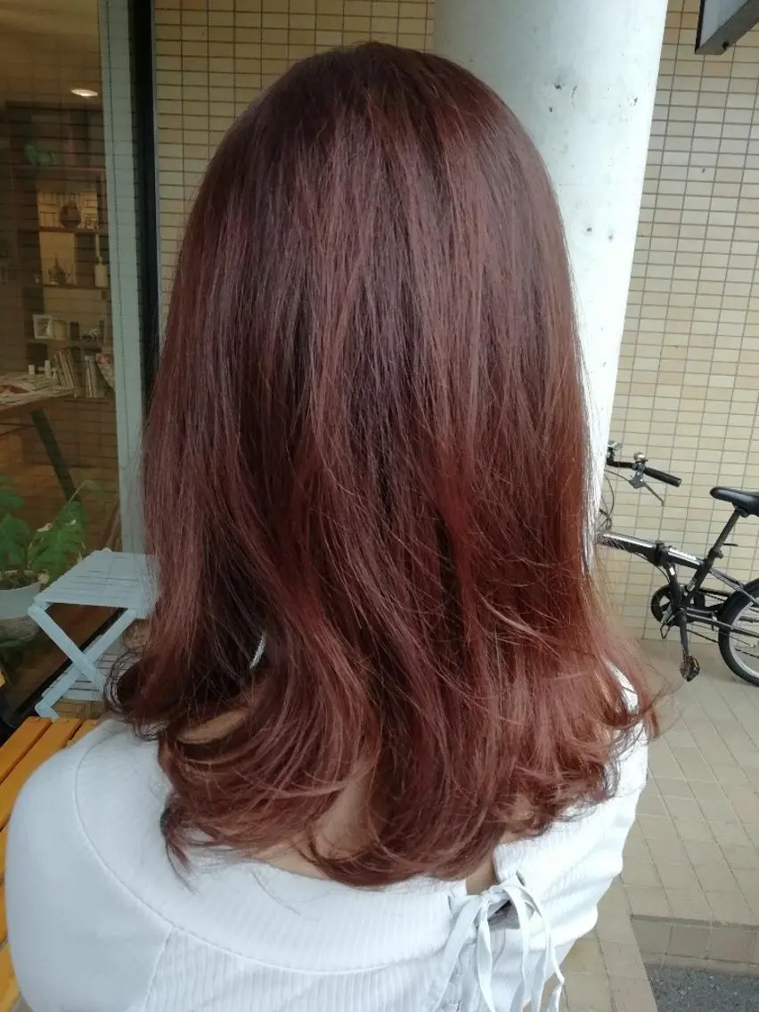 カラー ピンクカラー ヘアカラー トリートメント 堀 望美のヘアスタイル