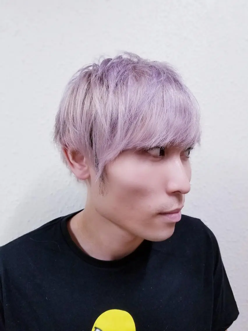 ショート カラー メンズ メンズブリーチ センターパート マッシュ アディクシーカラー ブリーチ カット ヘアカラー FUGO原宿【代表】 髪質改善/イイヌマのヘアスタイル