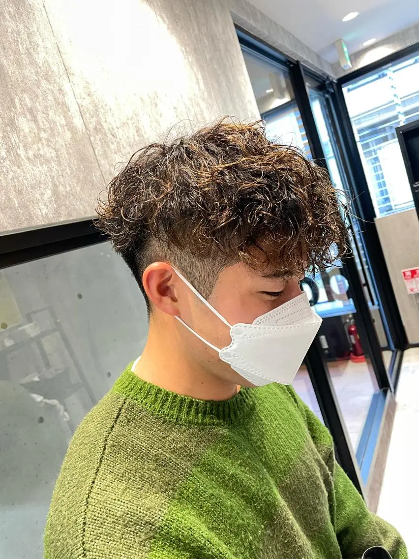 ショート カラー パーマ メンズ メンズパーマ 外国人風カラー スパイラルパーマ 🔥メンズ超特化🔥 青木海斗のヘアスタイル