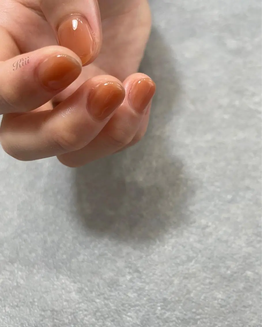ネイル ブラウン ハンドネイル フットネイル kiii.__ ✴︎*のネイルデザイン