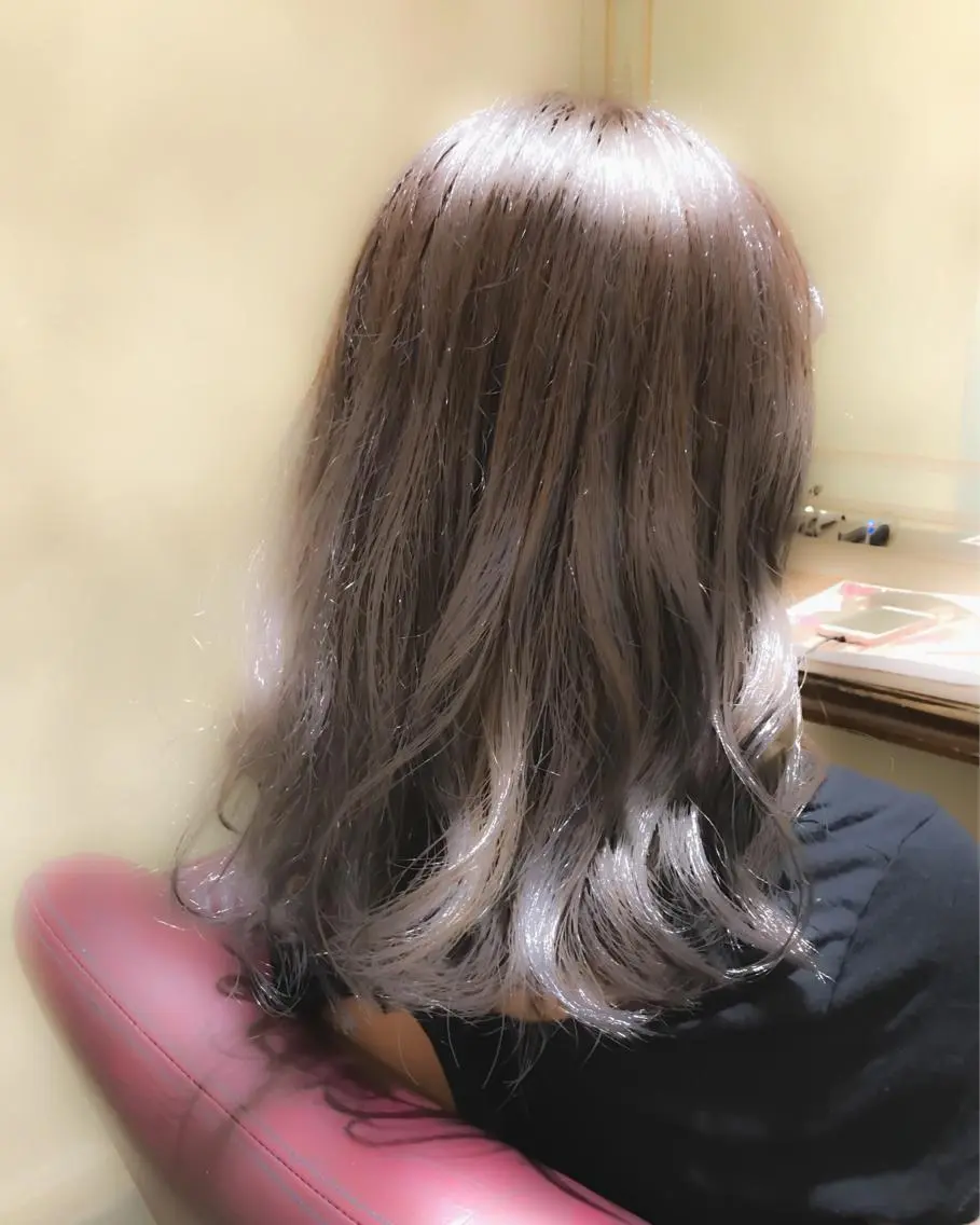セミロング カラー ヘアアレンジ グラデーションカラー ハイライトカラー ハイライト 🌈髪質改善💕 縮毛矯正✨青木まで✨のヘアスタイル