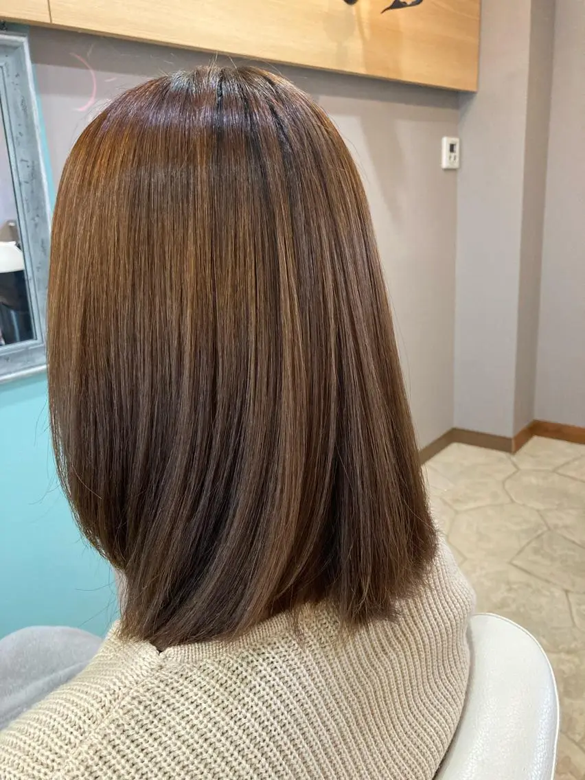 ミディアム 谷川 穂のヘアスタイル