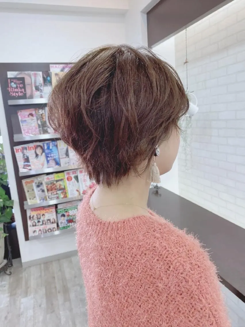 ショート ツヤ髪ケアカラー✨ 中谷良成のヘアスタイル