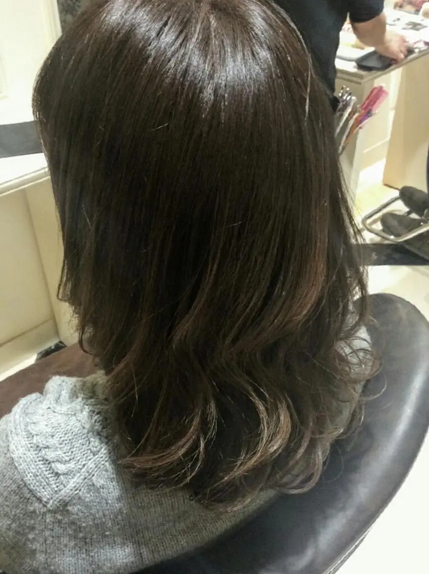 ミディアム カラー アッシュ グラデーションカラー トリートメント 畠村 美智子のヘアスタイル