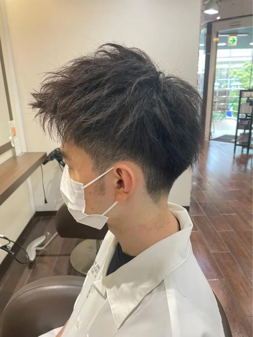 ショート カラー パーマ メンズ モヒカン レディースカット いからしゆうたのヘアスタイル